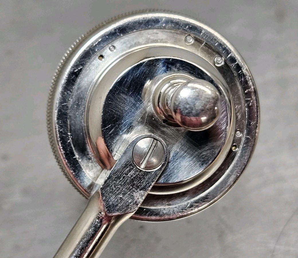 Starrett No. 196 dial indicator set with an Enco magnetic base