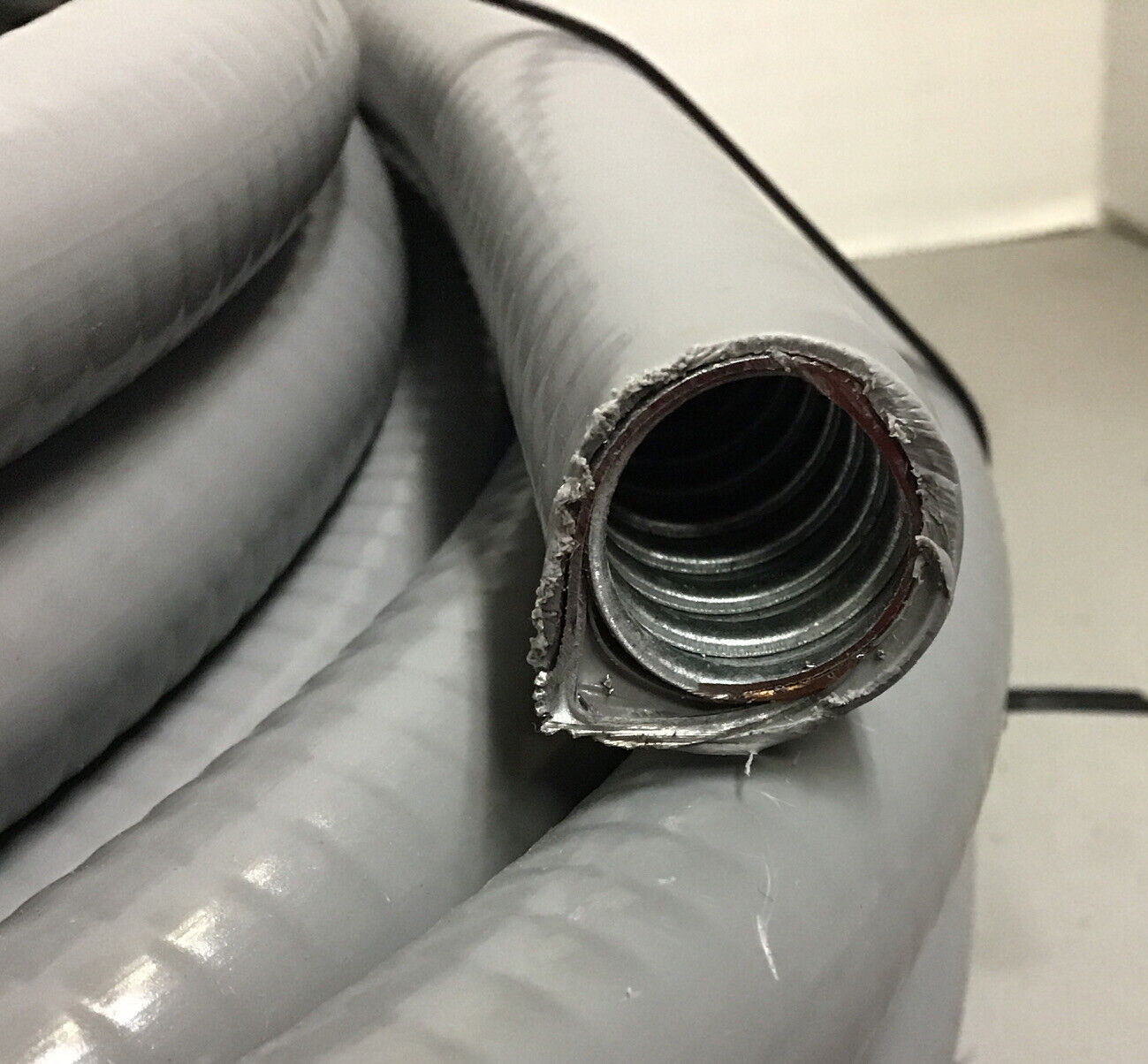 LIQUATITE 2W279 Flexible Metal Steel Electrical Conduit, 1/2" x 50' (r81)