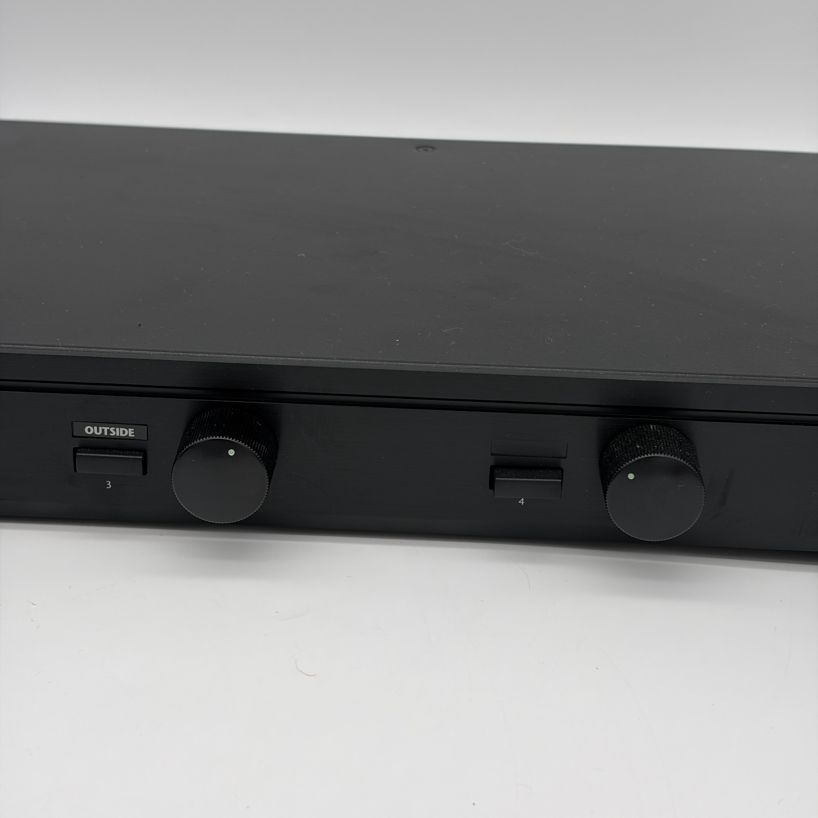 Niles SSVC‑4 Speaker Selector / Volume Control System 4‑Zone Audio Switch TESTED