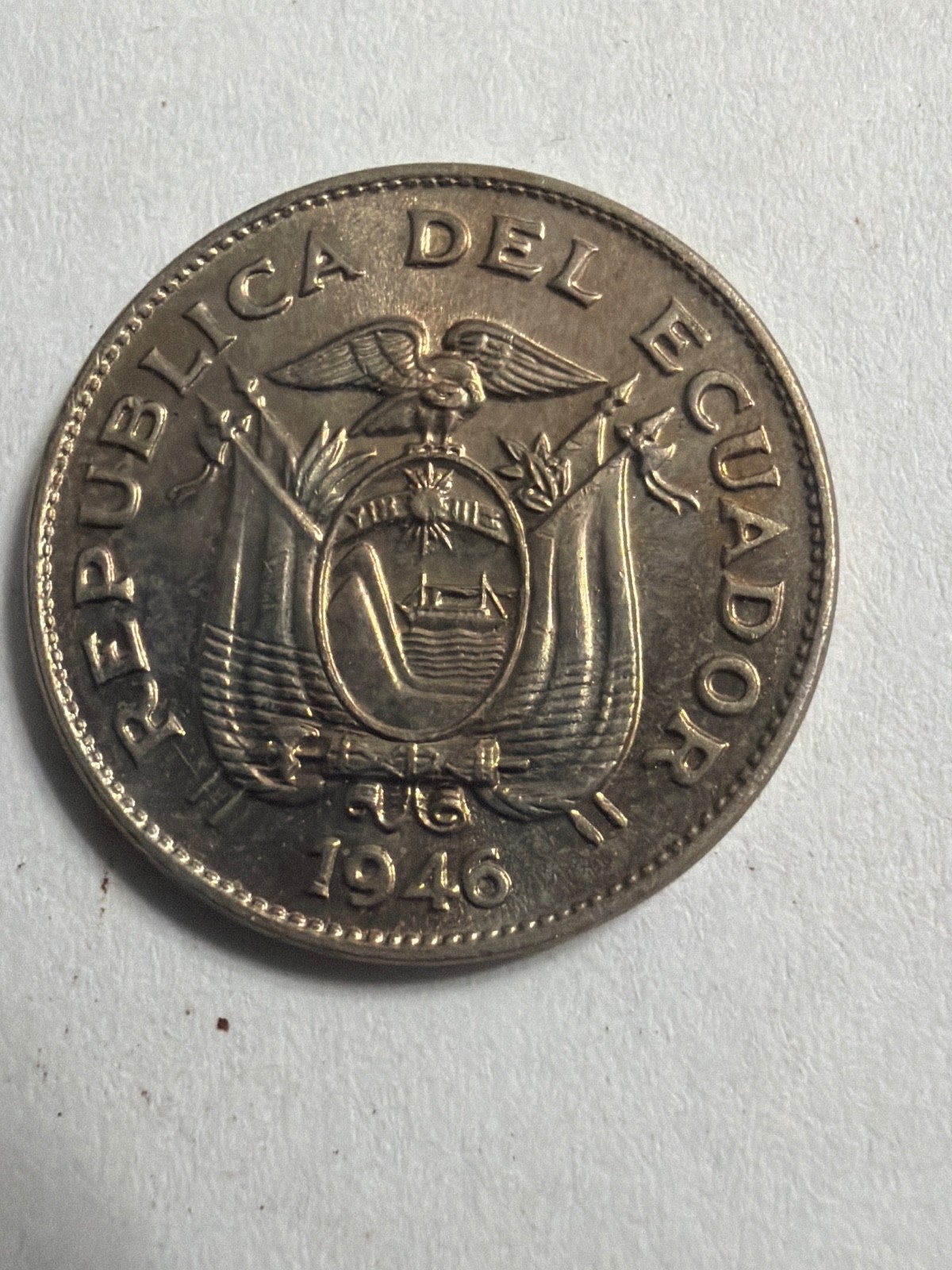 1946 Ecuador vintage 5 Centavos coin