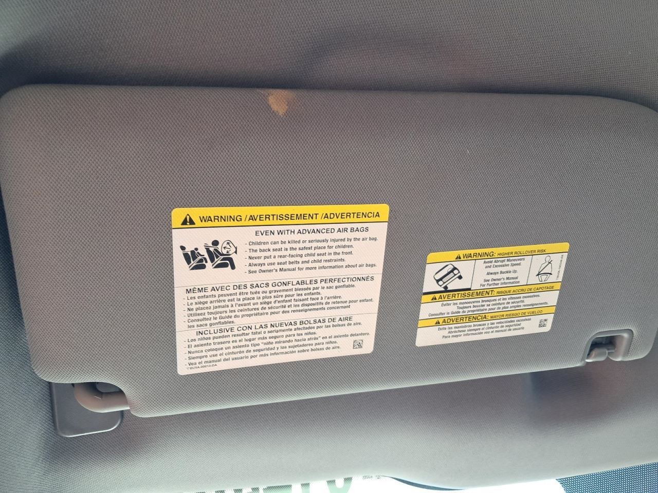 CC VOLKS 2013 Glove Box 4849402