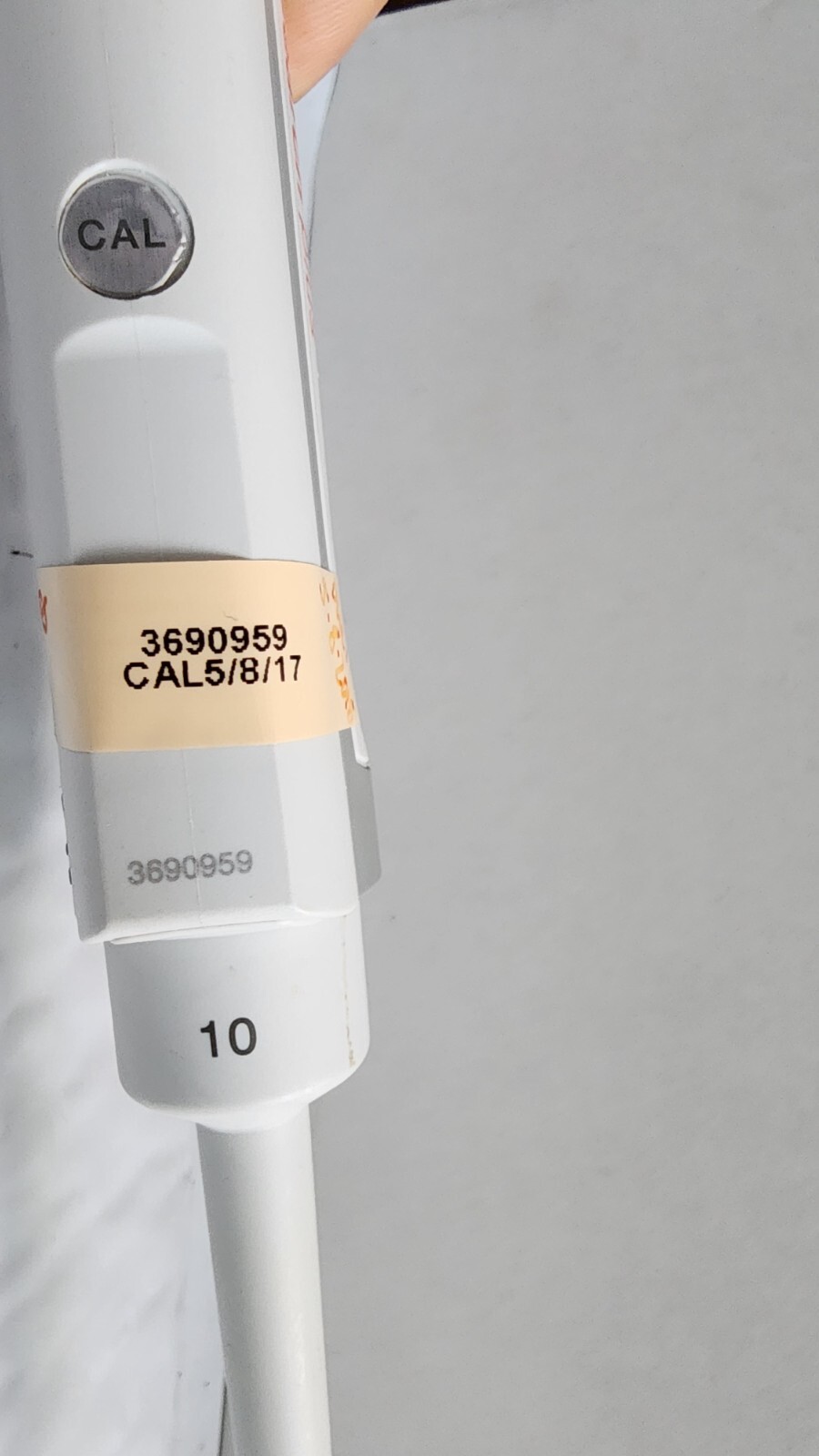 Eppendorf Research® plus Pipette, fixed volume single-channel, volume 10μL