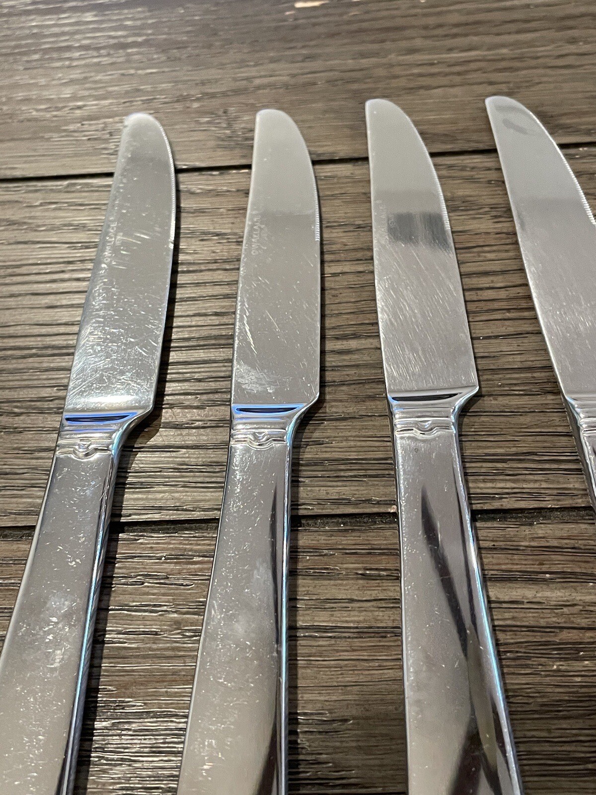 4 Wallace SERENITY Stainless Dinner Knives 9 5/8”