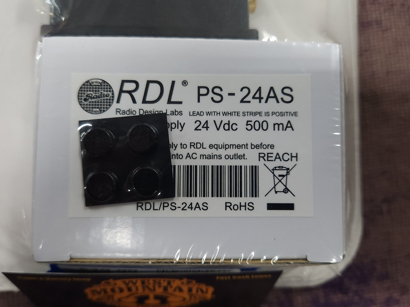 RDL EZ-HDA4A Stereo Headphone Distribution Amplifier