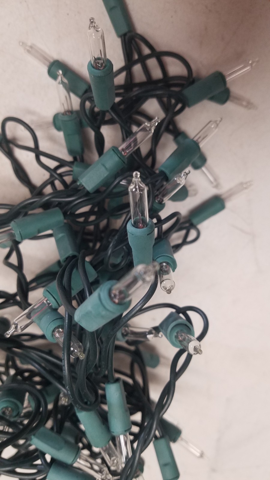 11' Clear Christmas Light String (C)