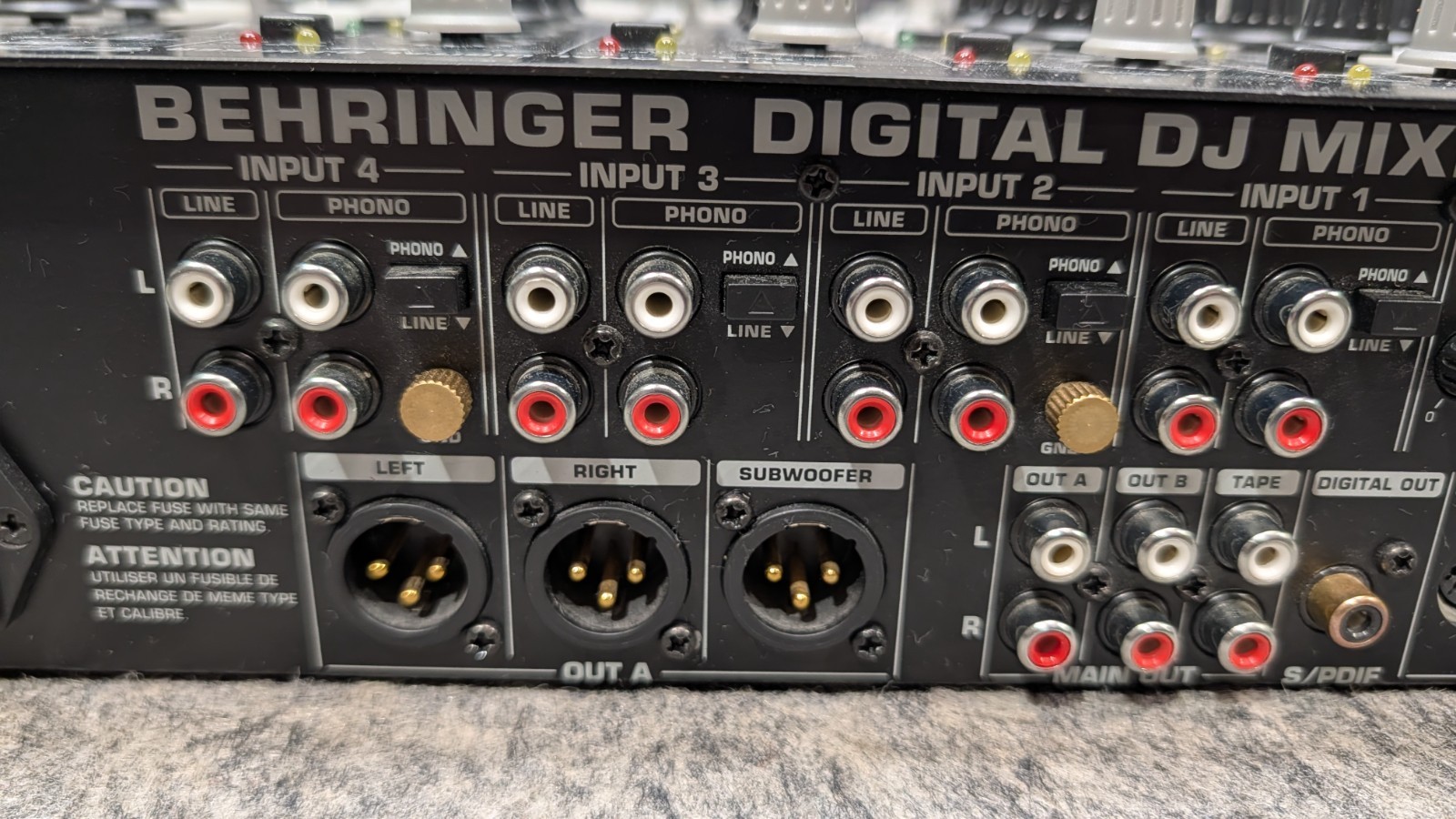 Behringer DDM4000 Digital DJ Mixer 4-Channel USB Tabletop Echo Reverb Filter