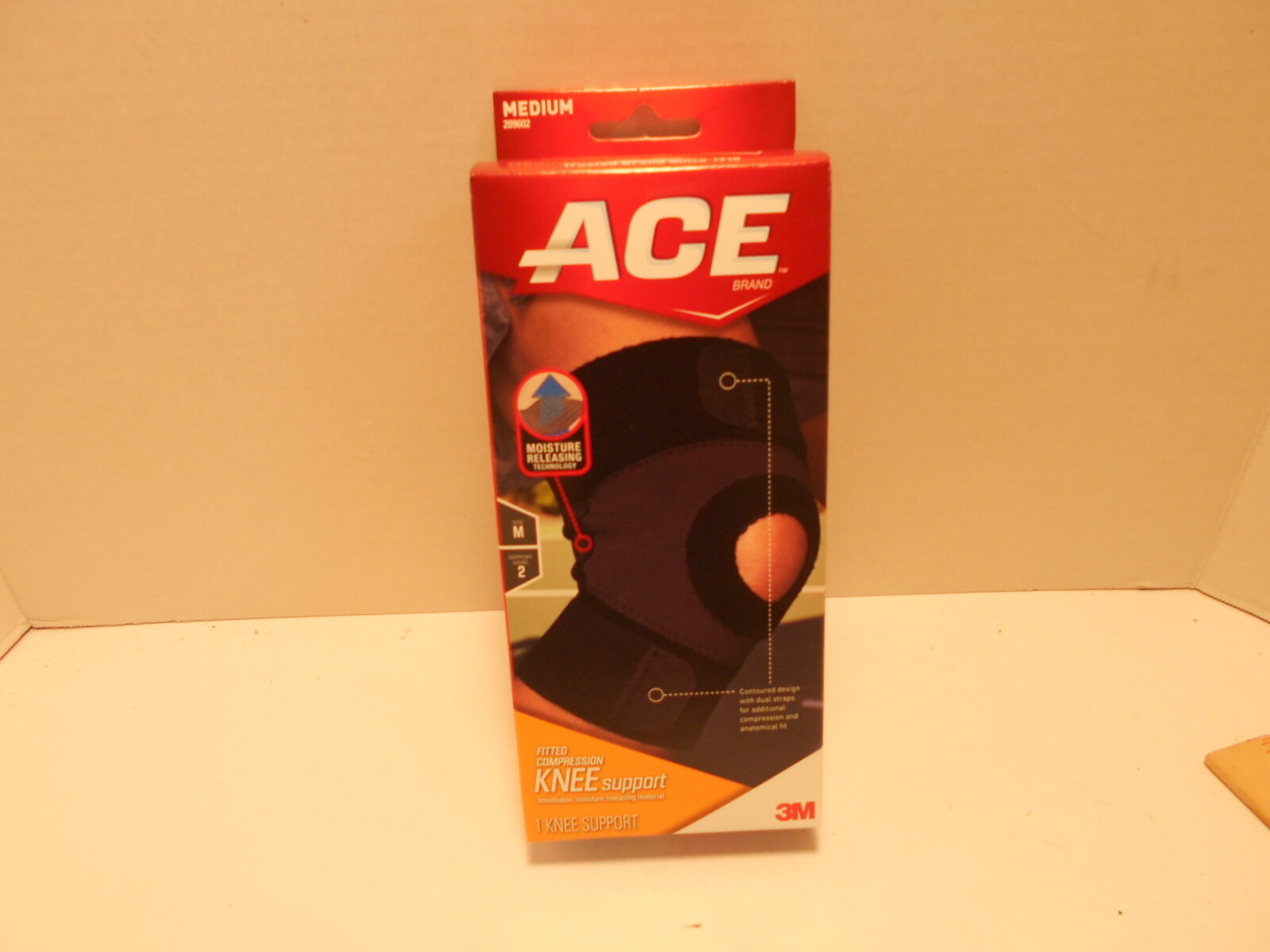 Ace Moisture Control Knee Support Medium 1each 3M 209602 New in box (Ships Free)