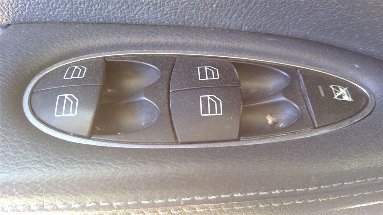 E320 2006 Fuse Box Cabin 6895
