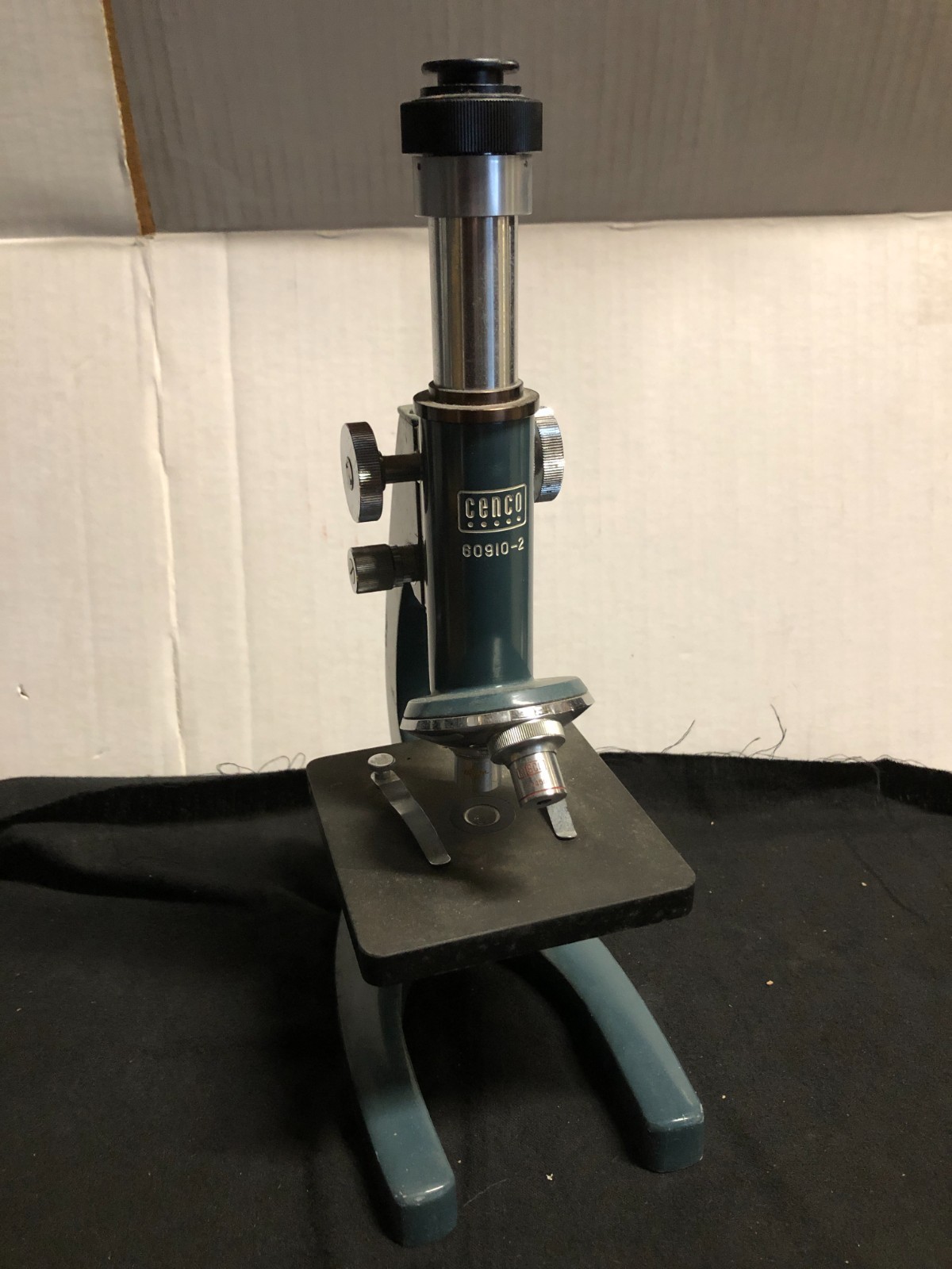 Cenco Microscope 60910-1