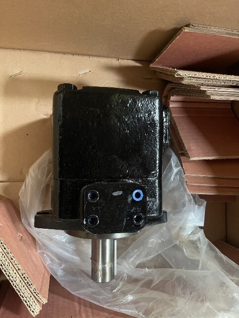 Vickers Vane Pump P/N VMQ135S135B00500BBDANR00 A032