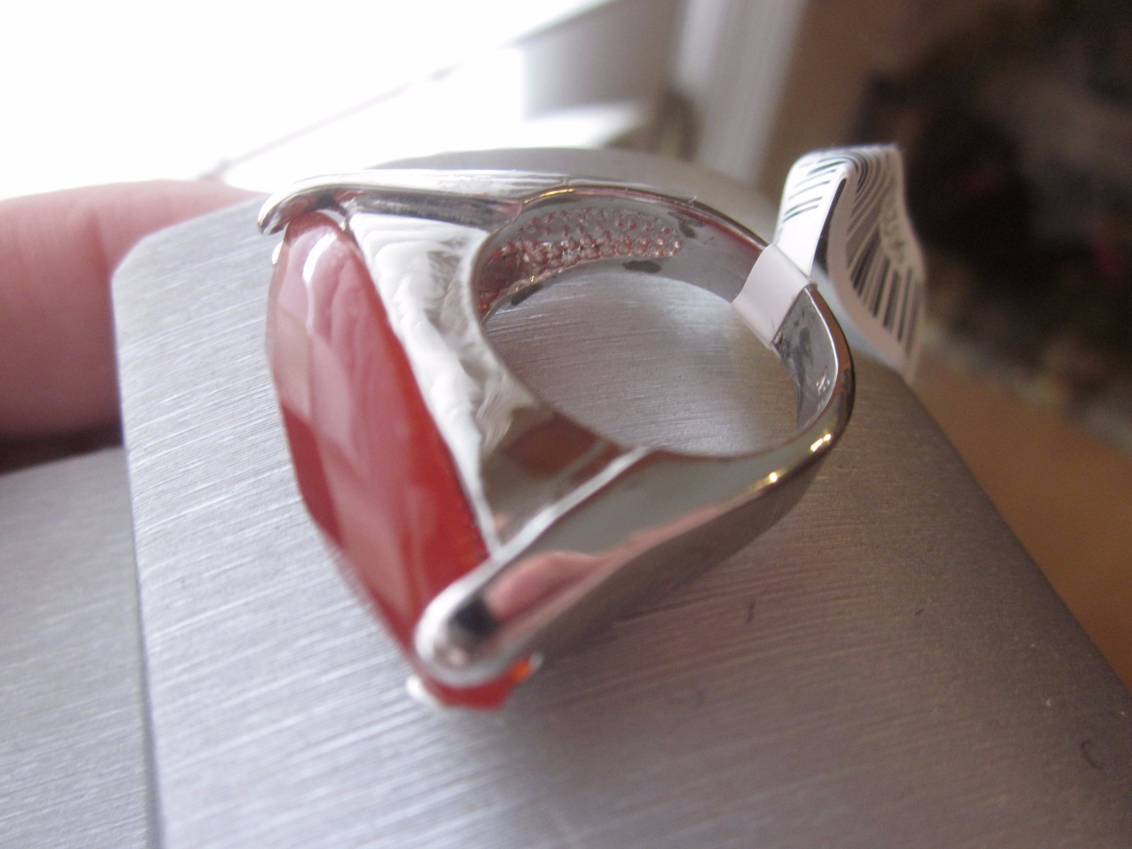UNIQUE STERLING SILVER .925 HORIZONTAL SETTING RING 7 FACETED RED AGATE GEMSTONE