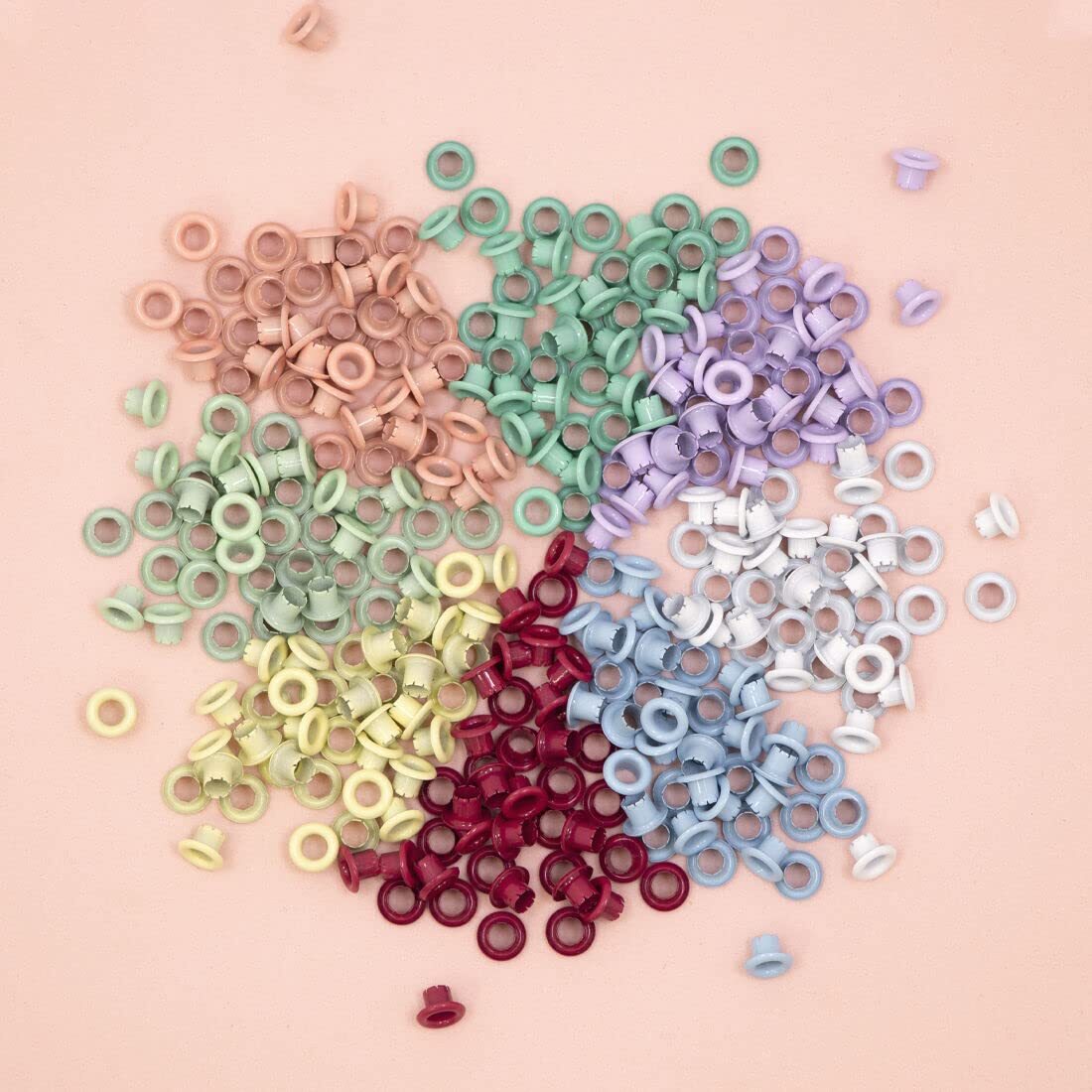 Basic Eyelets Red Pack of 40 5mm Inside 8mm Outside Diameter Card Making