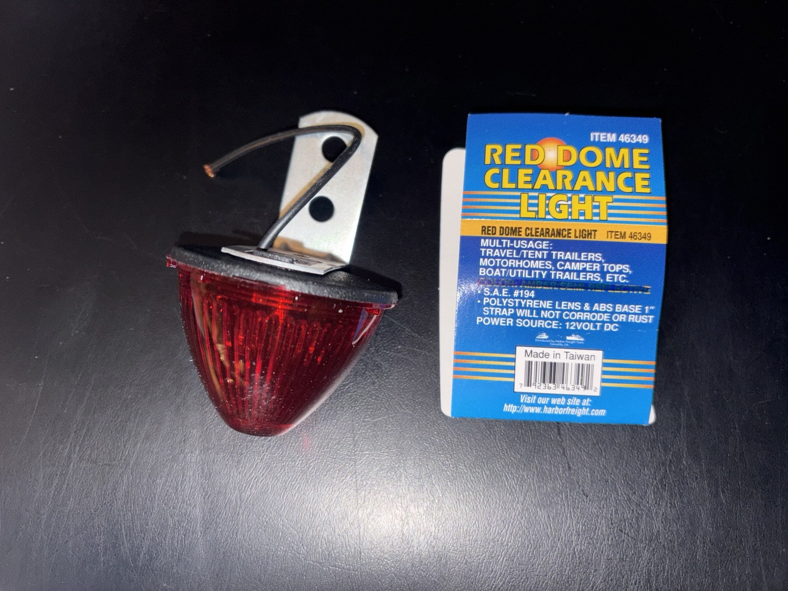 12 V Red Dome Clearance Light Visual Pack Use For Trailers , Camper Etc