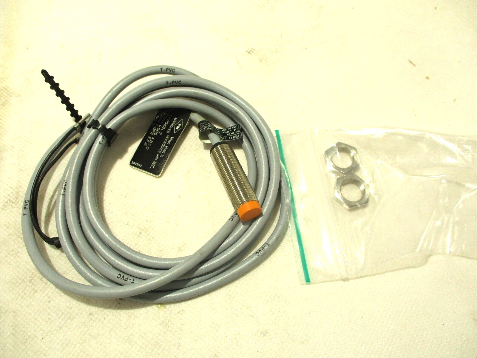 NEW IFM IF5844 INDUCTIVE PROXIMITY SENSOR IFB2004-ARKG/UP