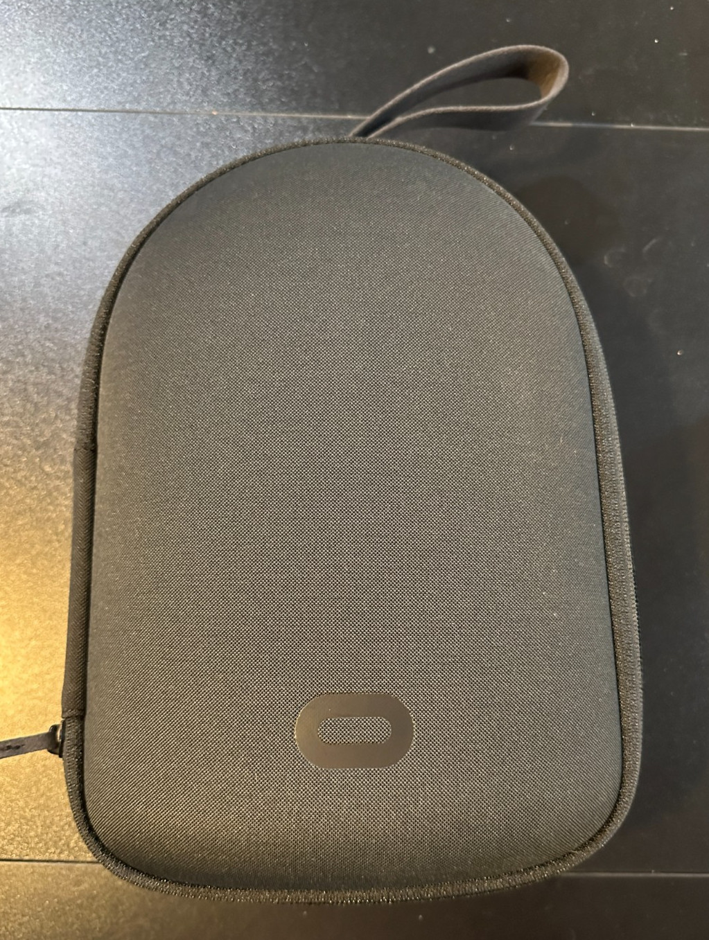 Oculus Quest Black VR Headset 64GB W/ Carrying Case - Used - Tested And Reset