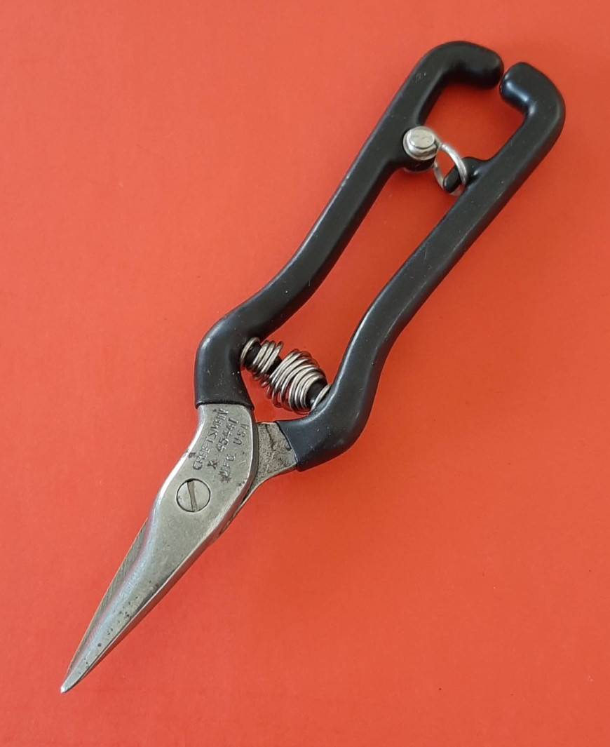 Craftsman 6.5" Spring Loaded Shear Snips No. 45441 Black Handle Grips
