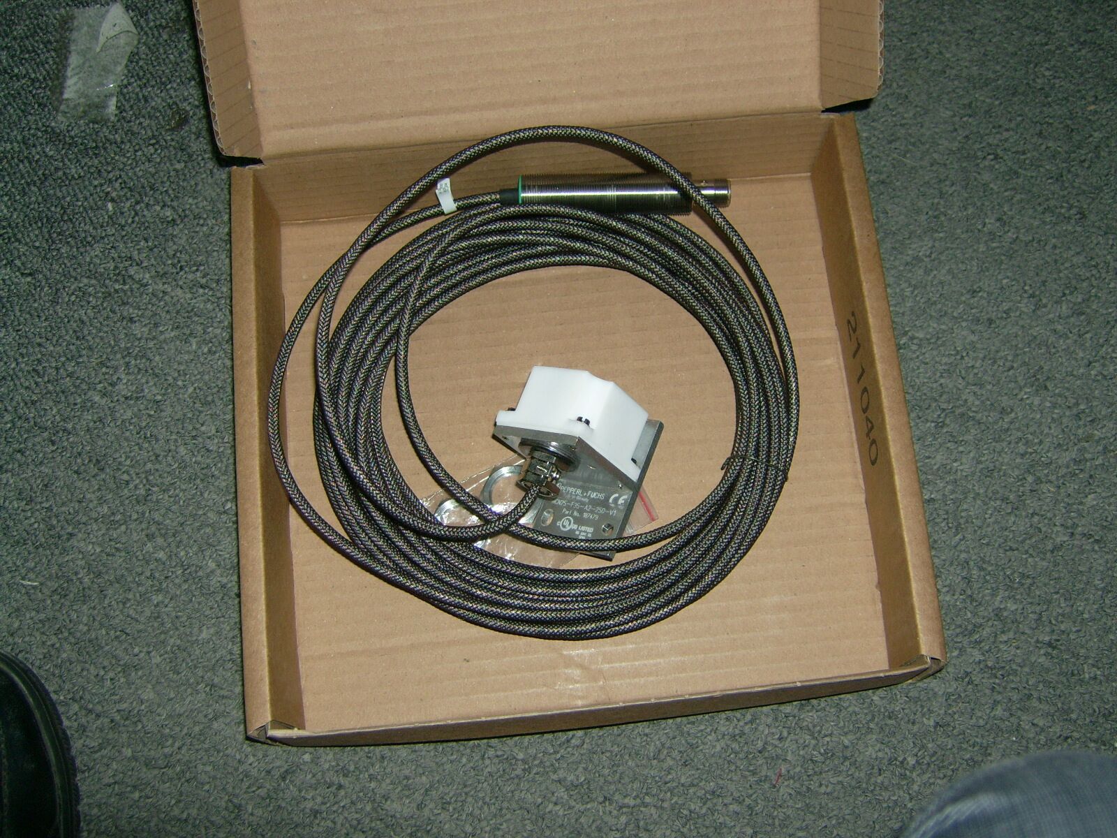 PEPPERL+FUCHS NCN25-F35-A2-250-V1 New In Box ALL NEW High temperature