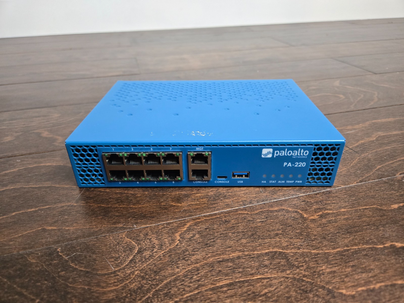 RT Palo Alto Networks PA-220 Network Security Appliance PAN-PA-220 No PWR Cord