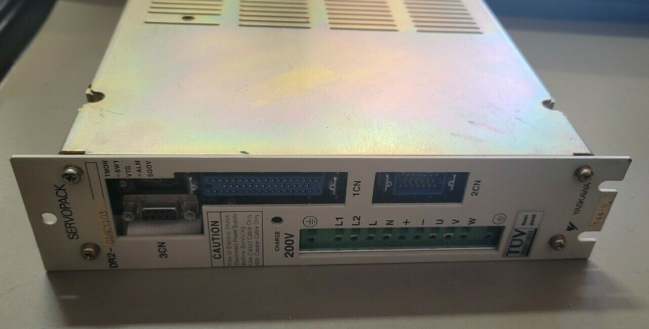 YASKAWA SERVO DRIVER DR2-01ACY103