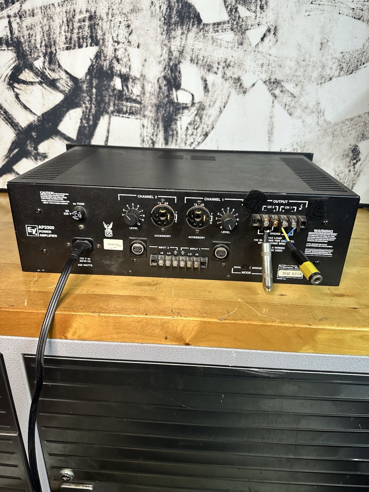 Electro-Voice EV AP2300 Power Amplifier Amp + APX Crossover