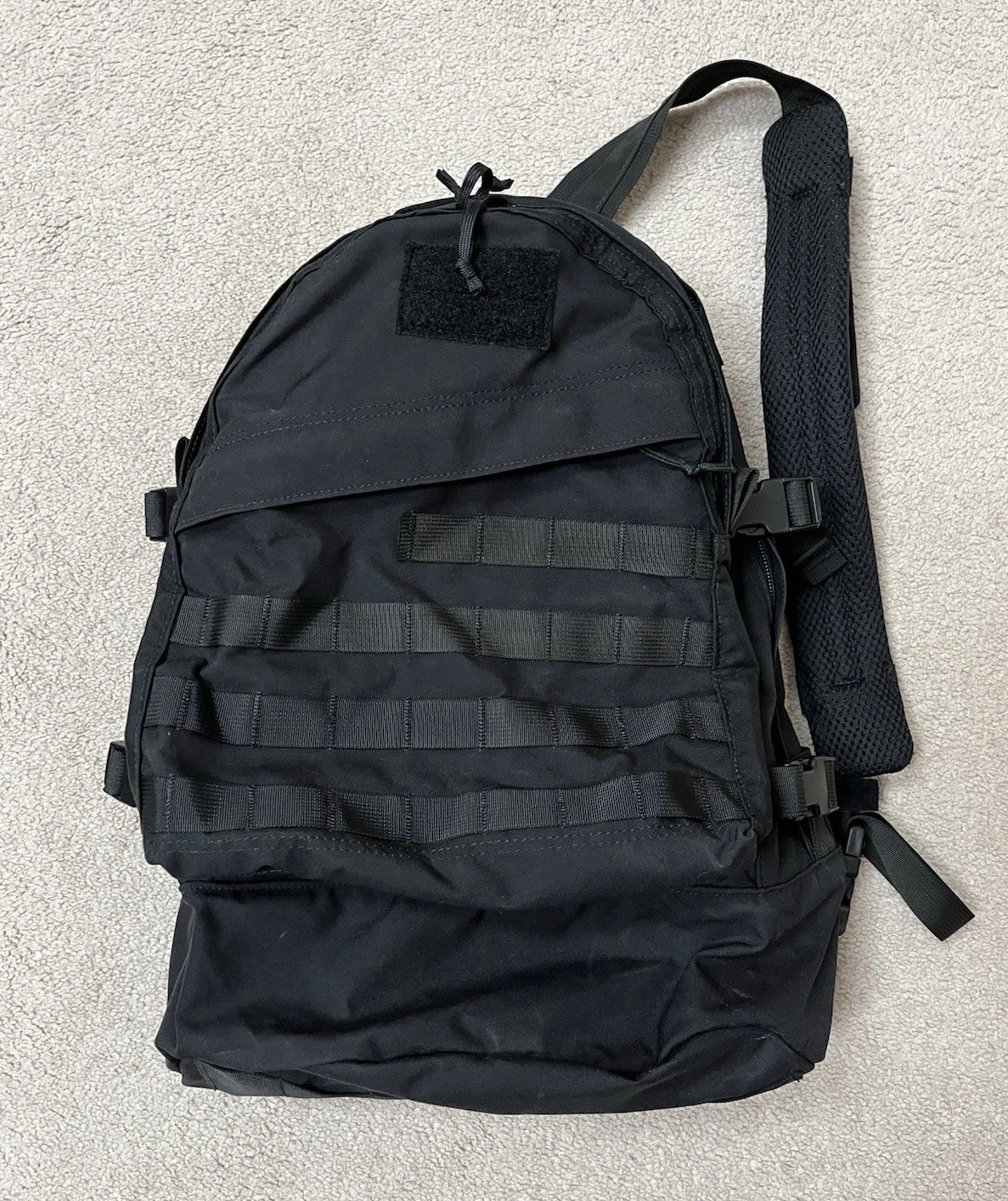 London Bridge Trading Three Day Sling Bag Black LBT-2525BW GUC $417.99 MSRP