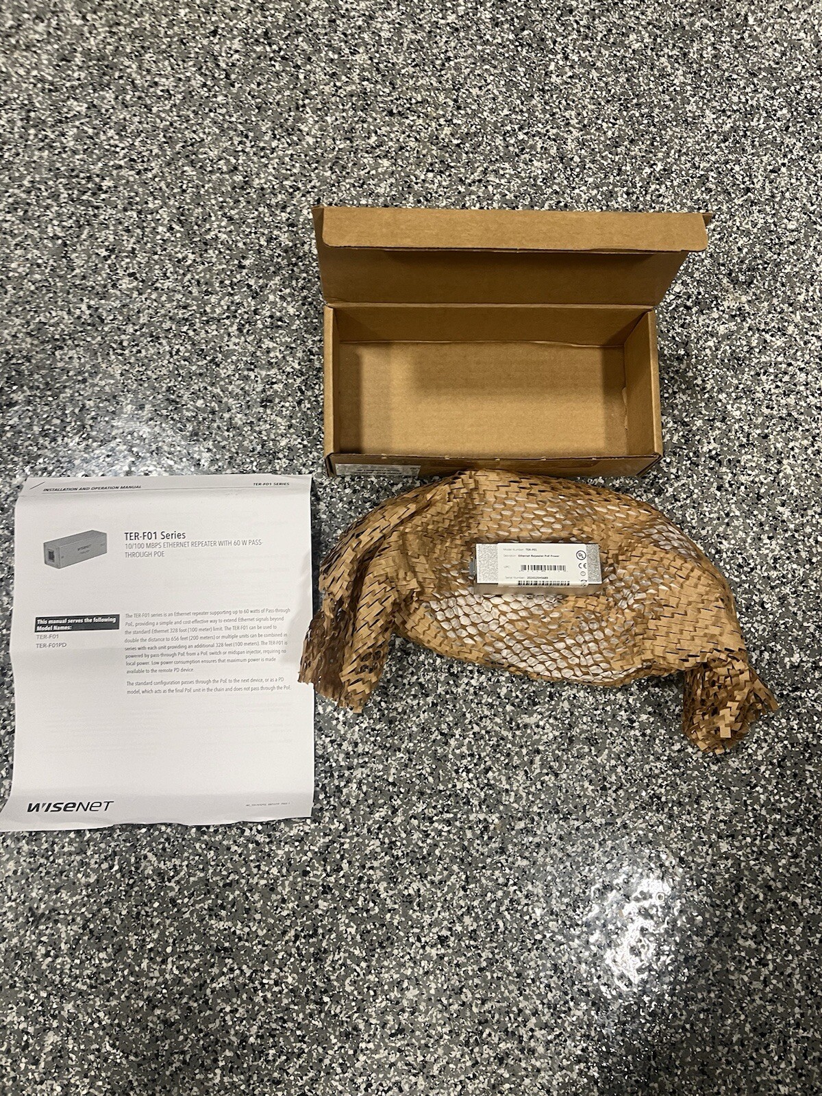 Hanwha TER-F01 100M Ethernet Repeater PoE Power