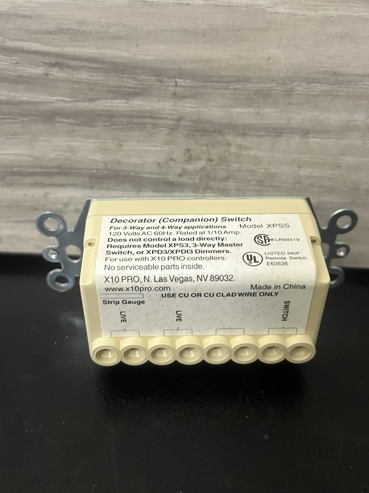 X-10 PRO 3-Way Slave Switch Incandescent Model: XPSS-IW Ivory / White