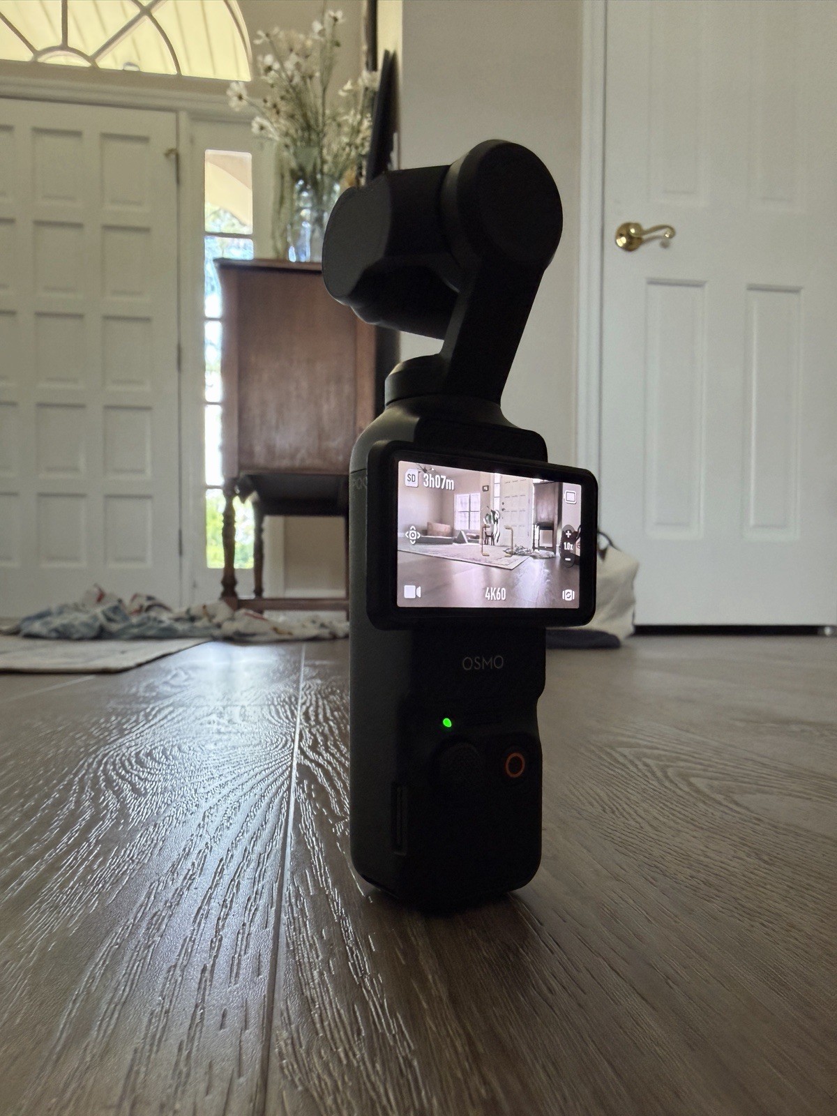 DJI Osmo Pocket 3 And Movmax Blade Arm