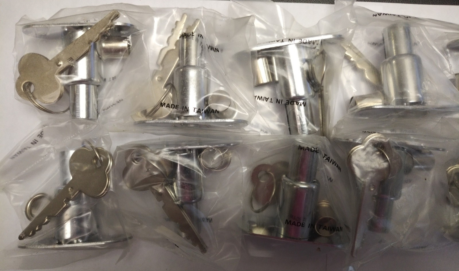 Taco Push Lock TA2286CMP with 2 flat keys