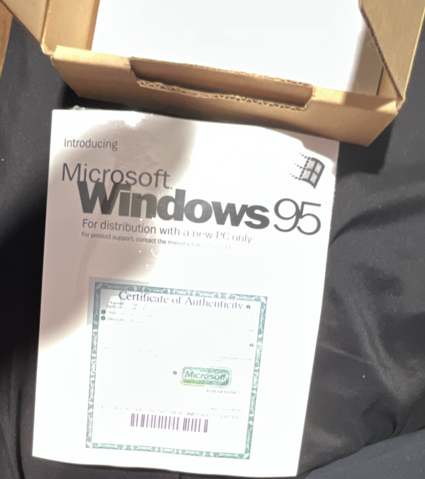 Microsoft Windows 95 OEM Operating System CD-ROM w/ COA, English (X03-29797)