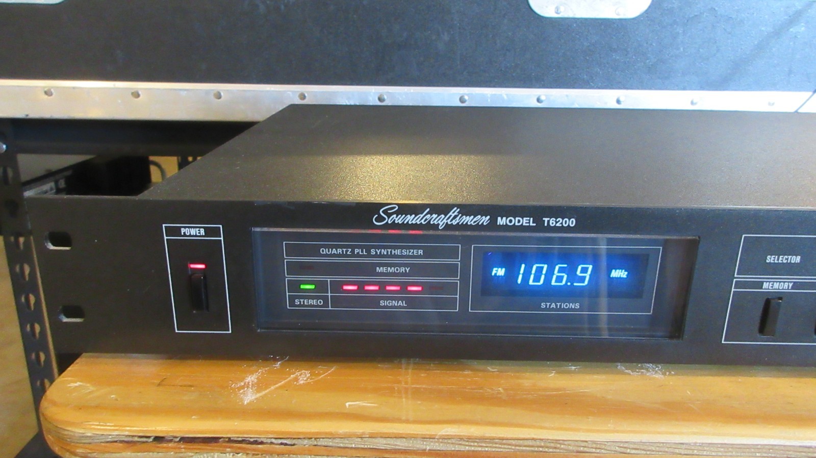 Soundcraftsmen T6200 tuner *aligned*