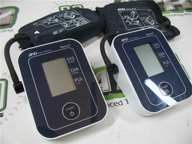 A&D Medical UA-651BLE Bluetooth Blood Pressure Monitors, Cuff 8.6-16.5" Lot of 2