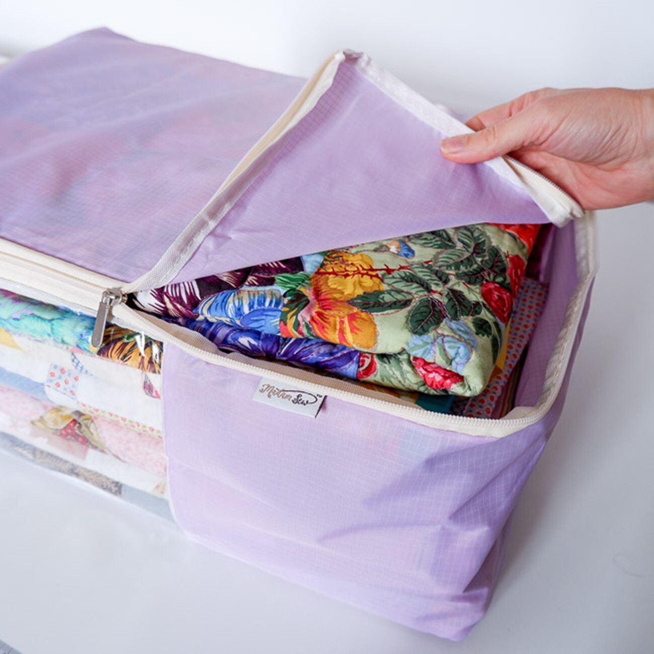 Madam Sew QUILT STORAGE BAG LAVENDER  Zipper Closer # QSB-LAV