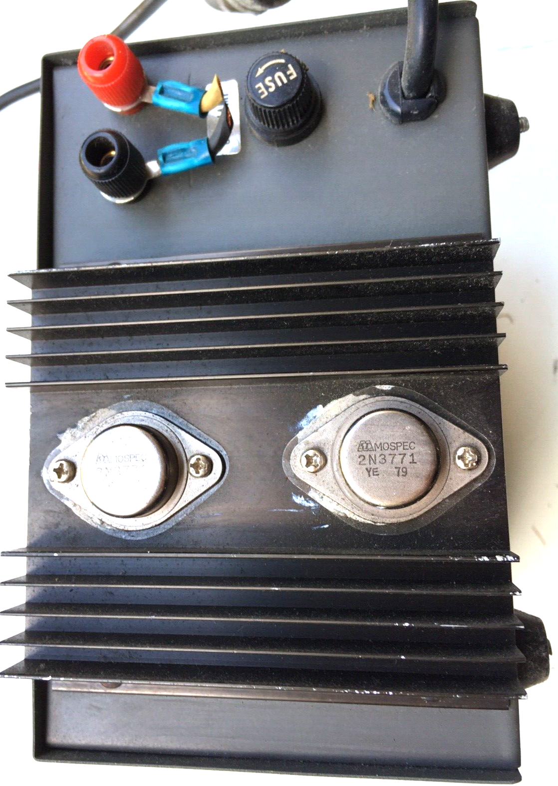 Tripp-lite PR-12 Precision Regulated DC Power Supply