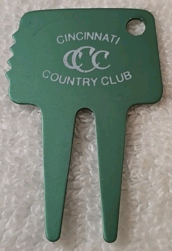Vintage Cincinnati Country Club Green Aluminum The Tee Line Tool (BAG3)(BX1)