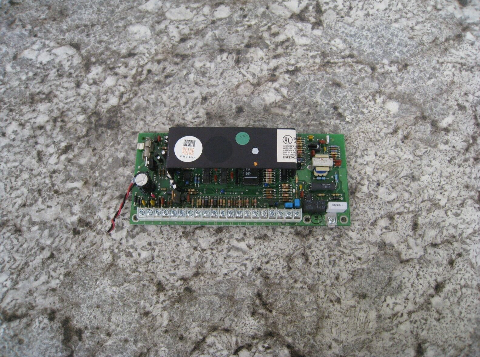 Ademco Honeywell VS10E VISTA-10SE SA142GENC Security Alarm Panel Circuit Board