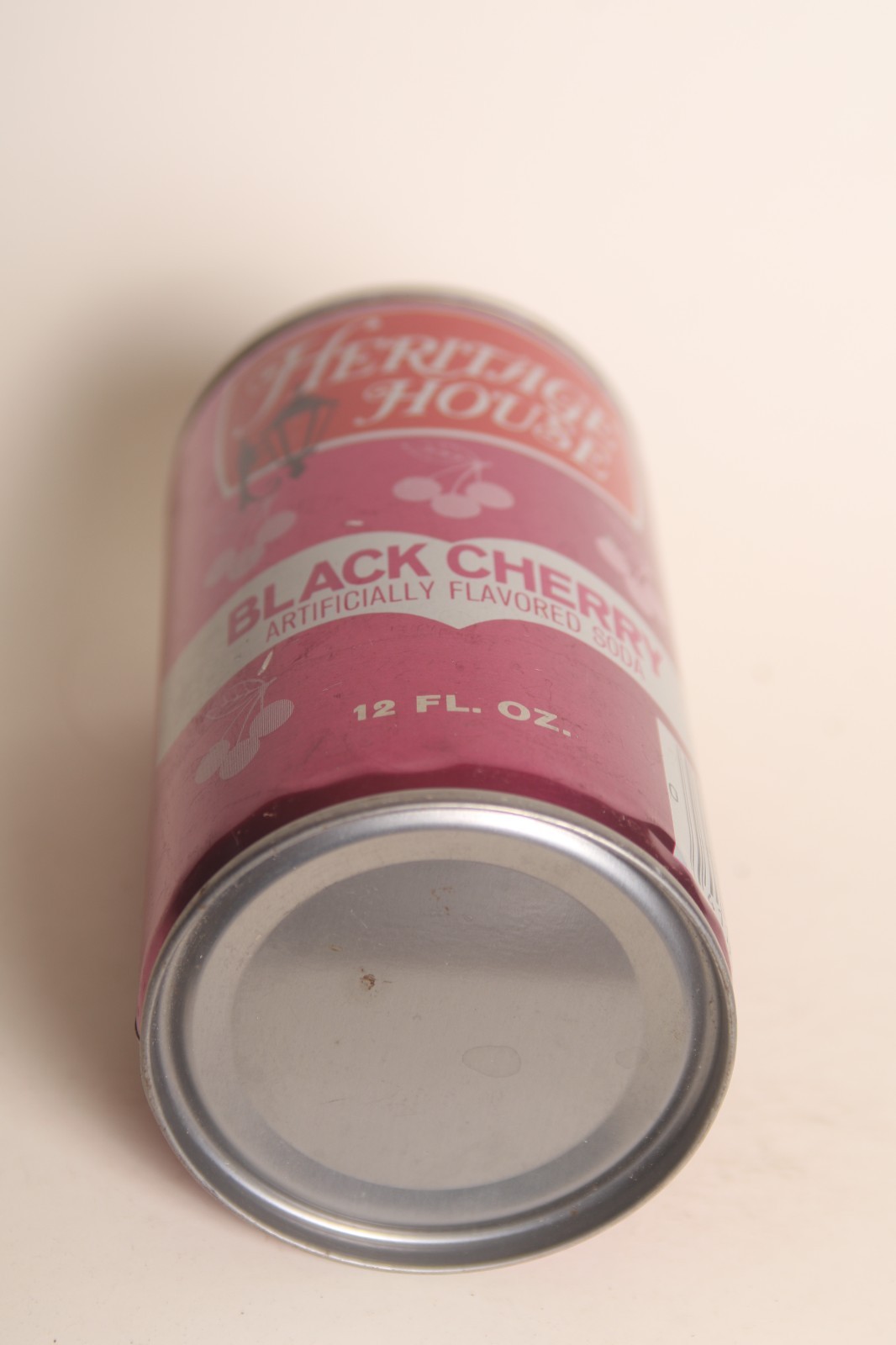 Heritage House Black Cherry soda can - 12oz