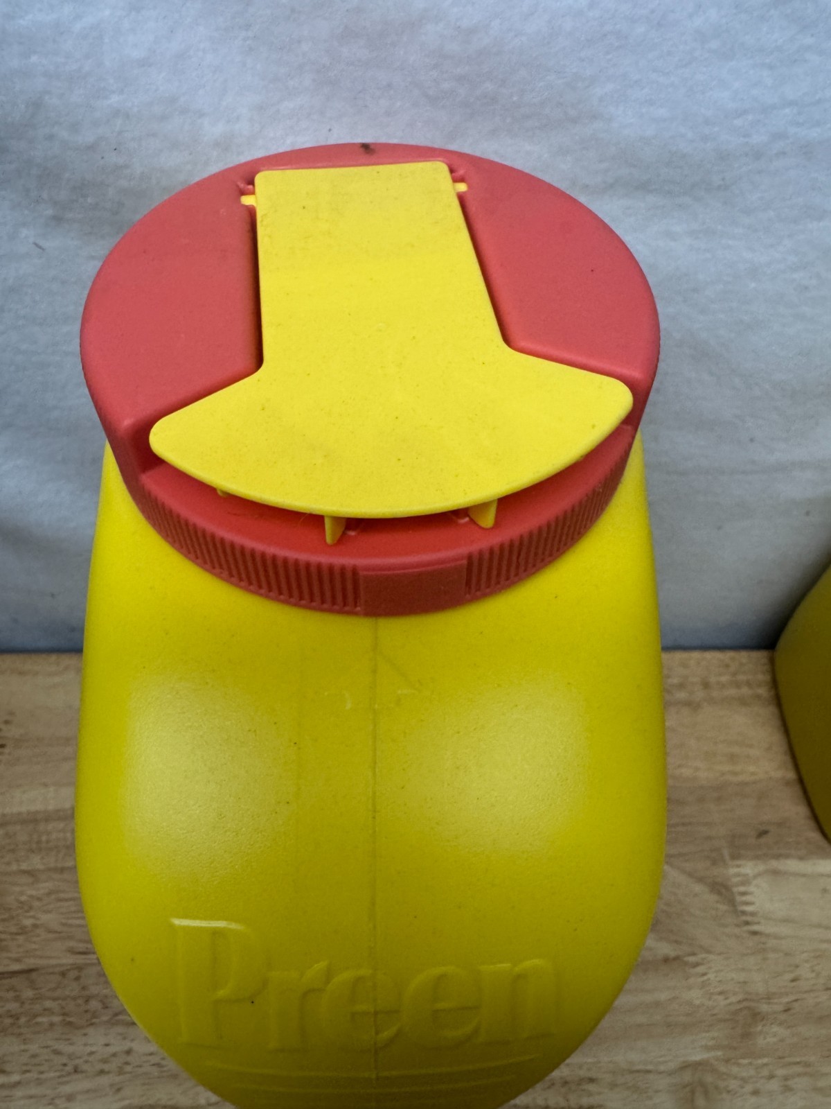 Pair - Preen Garden - Weed Preventer - 5.62 Lb - Shaker Bottle