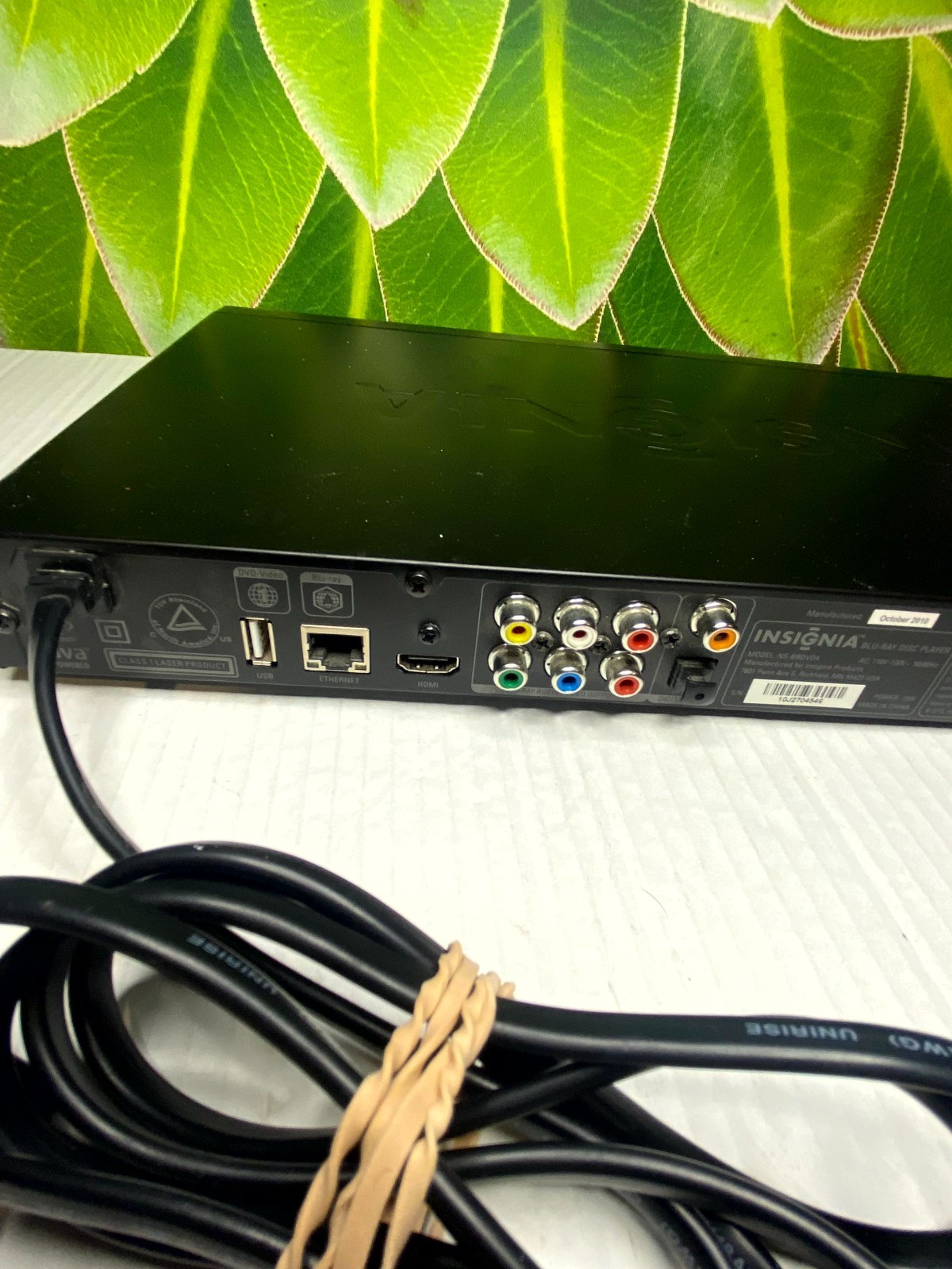 INSIGNIA BLU-RAY DISC PLAYER - MODEL NS-BRDVD4 - W/O REMOTE