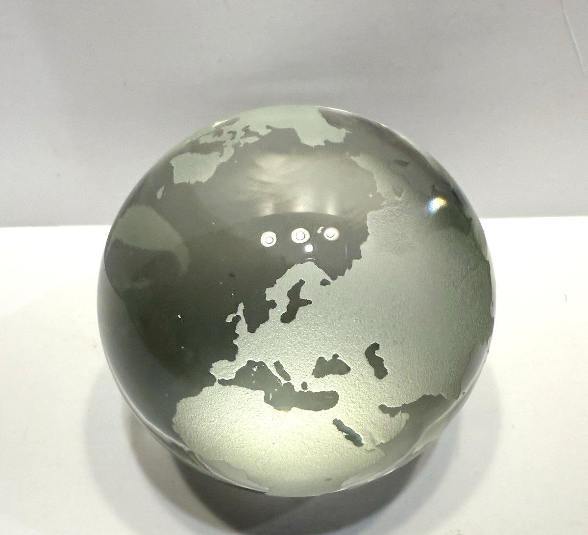 Round Earth Globe World Map Crystal Glass Clear Paperweight Table Clear