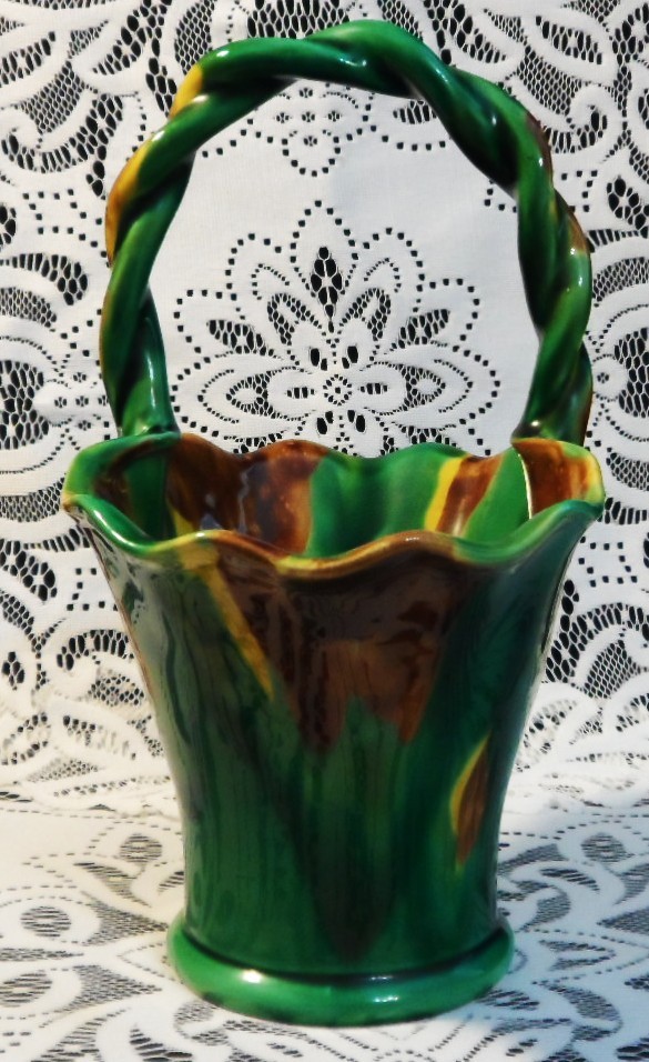 FITZ & FLOYD 10" TWISTED HANDLED BASKET w/ RUFFLED EDGE - BEAUTIFUL COLORS!