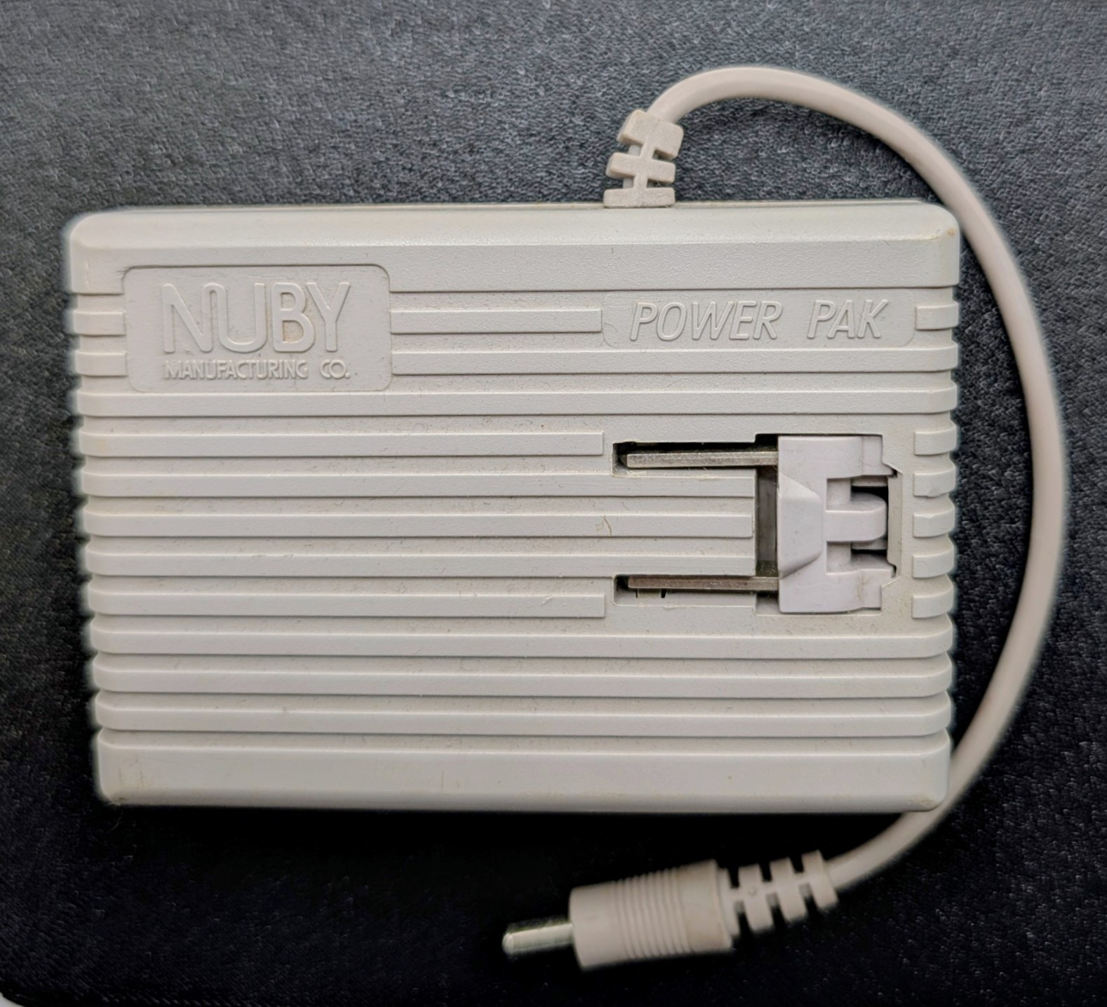 NUBY Power Pak for Gameboy - Test shows 5v - rechargeable Nintendo Game Boy