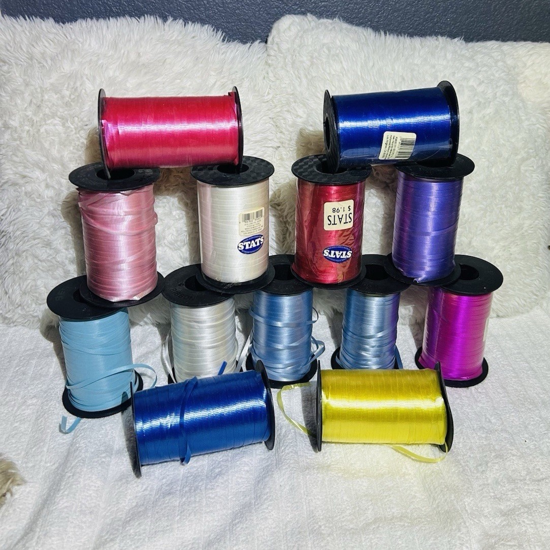 Stats Sewing Thread Spools Lot Red Blue Pink White Yellow Purple Assorted