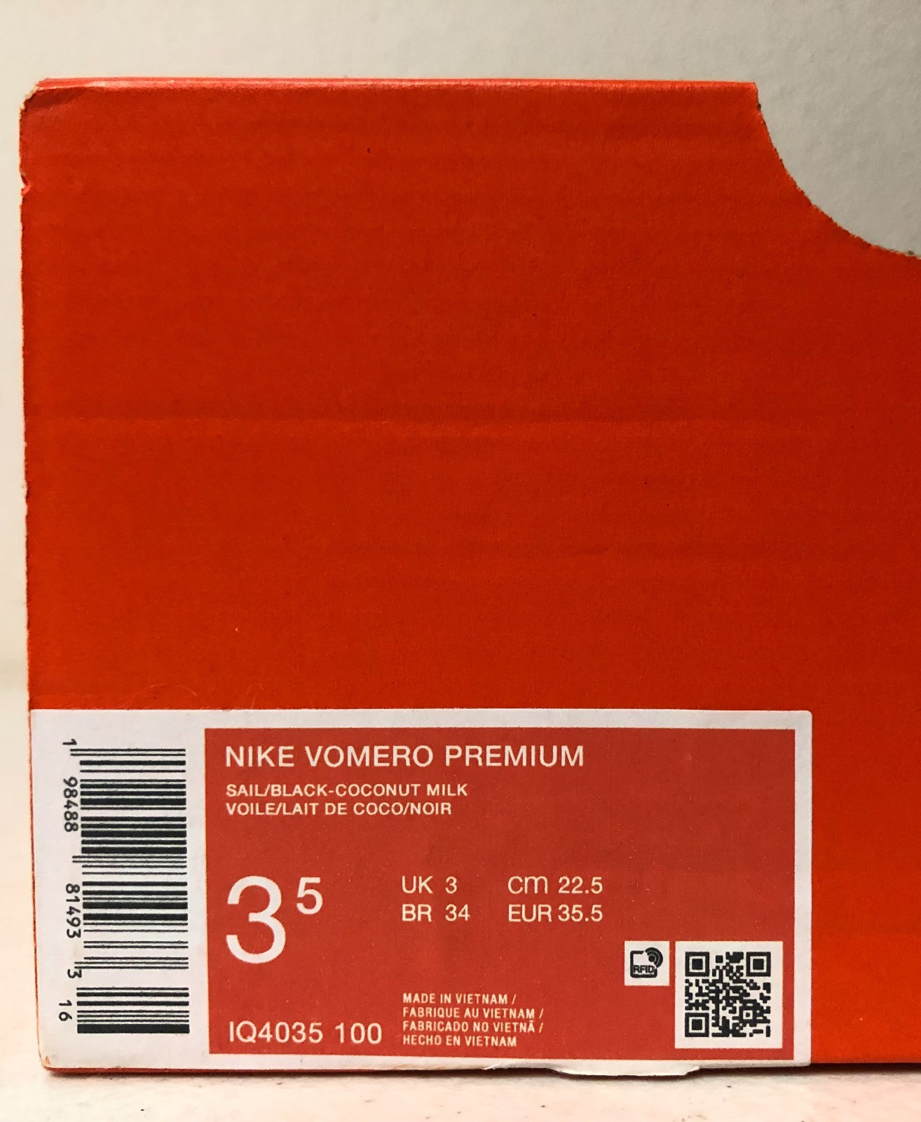 Nike Vomero Premium Sail Black Coconut Milk IQ4035-100 Size 3.5M / 5W