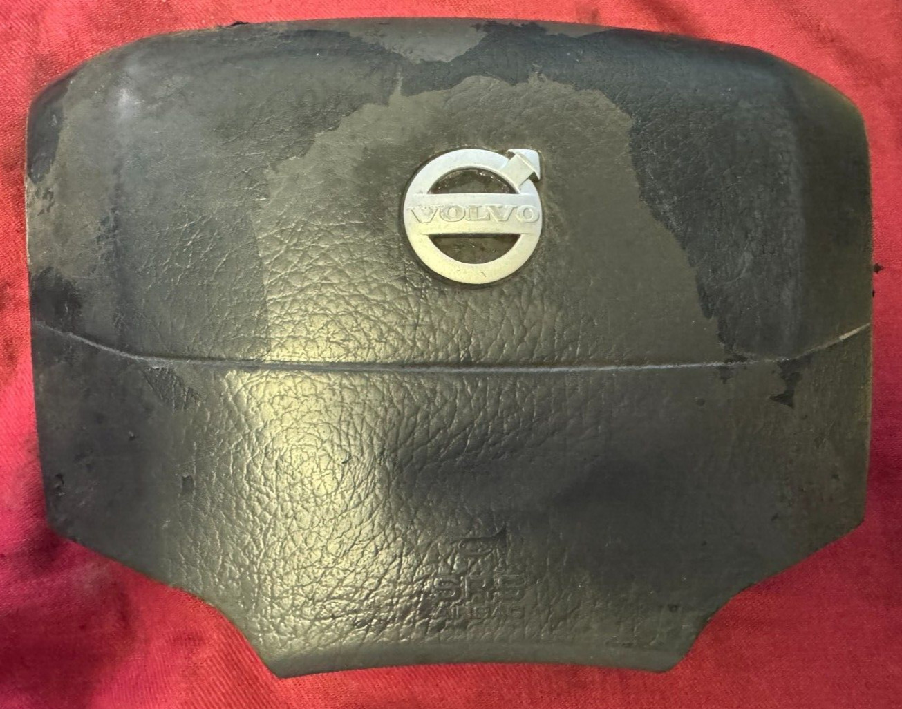 Volvo 20505133 Steering Wheel Cover B3211F1870110