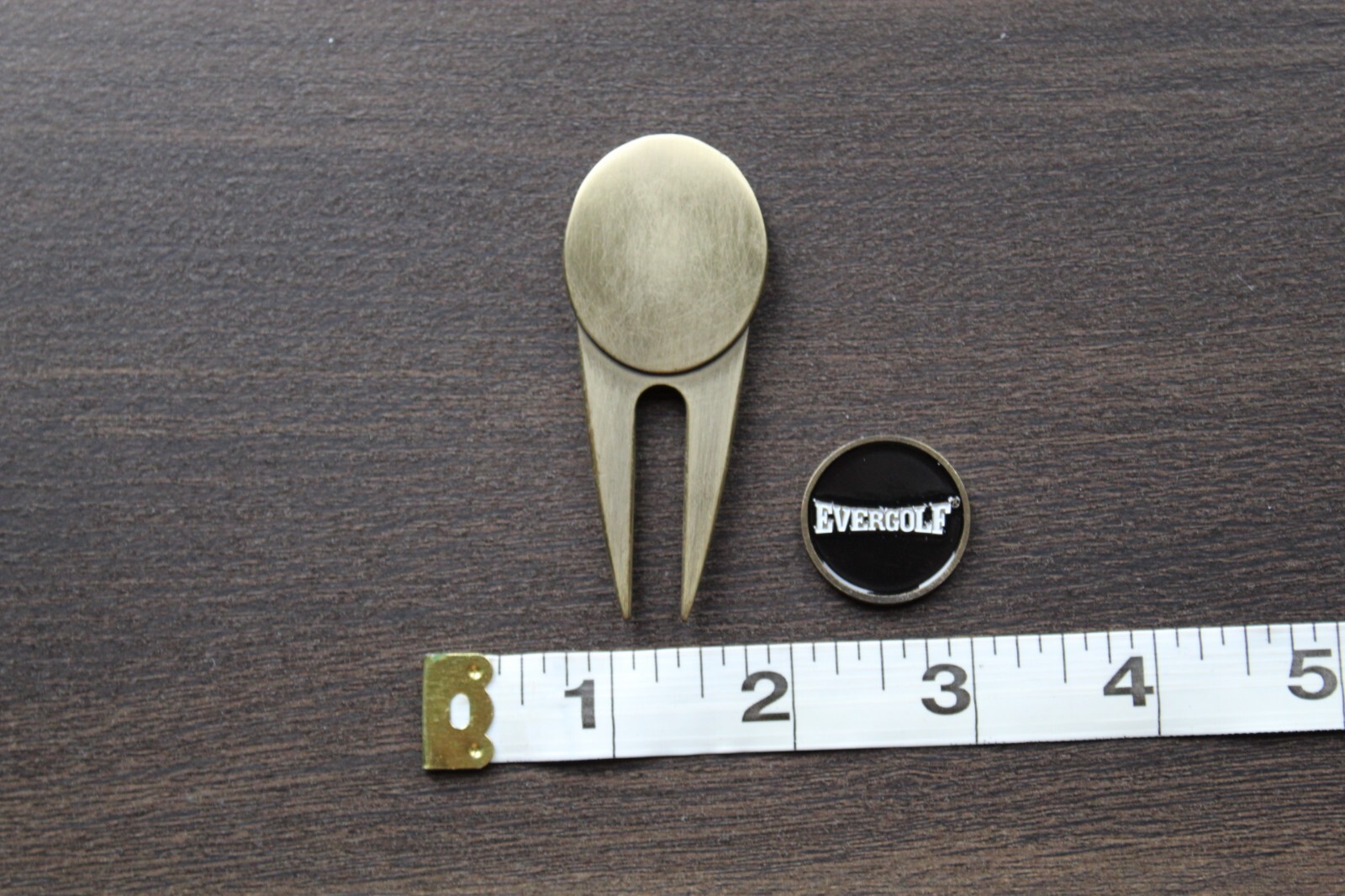 EVERGOLF DIVOT TOOL WITH BALL MARKER VERY GOOD CONDITION BRASS NICKLE LOOK ACE