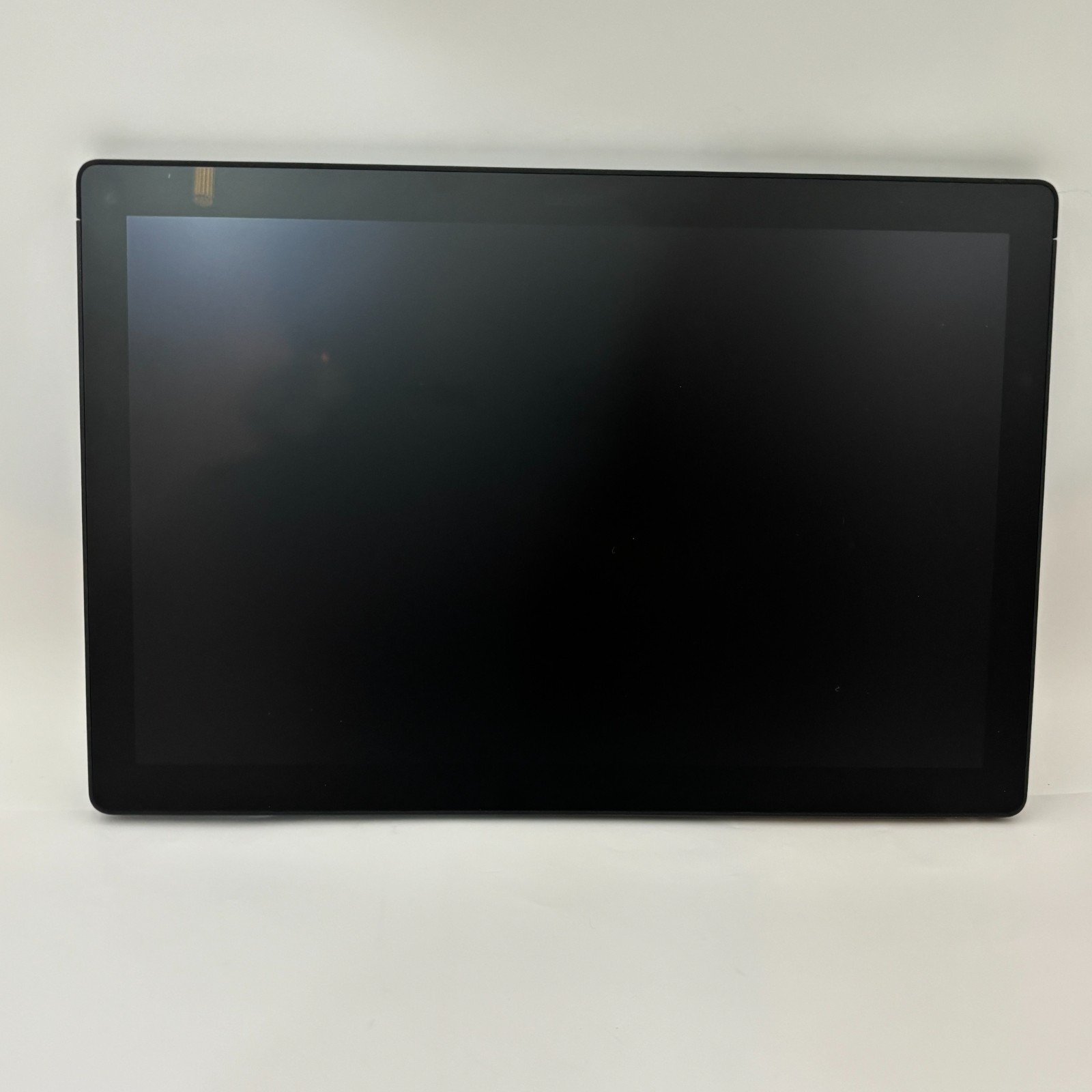 Wacom Cintiq 16  with Full HD Display Graphic Tablet - DTK168 - Great Condition