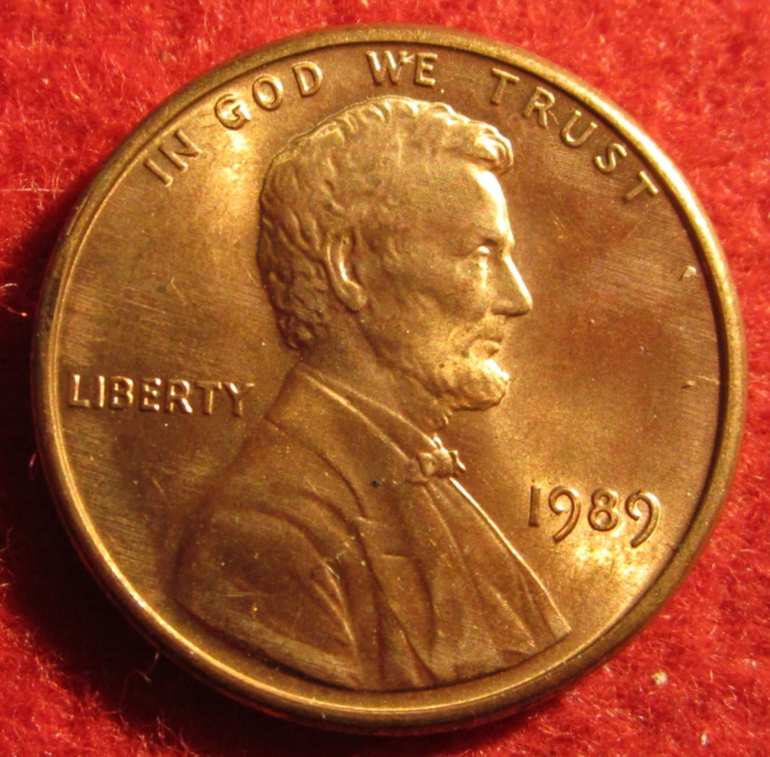 1989 (P) Lincoln Memorial Cent/Penny - Uncirculated - Red - Actual coin C757