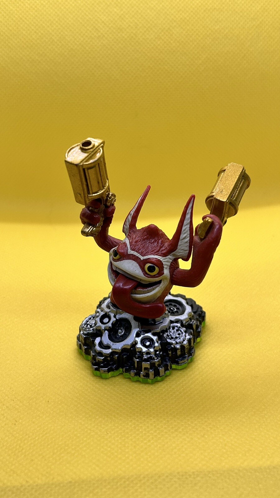TRIGGER HAPPY Skylanders Activision Spyro's Adventure Figure Green Base 2011