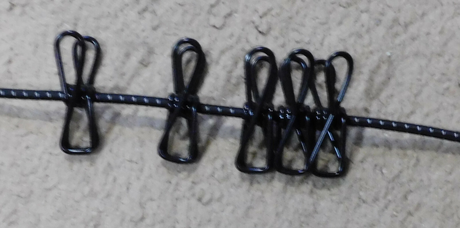 Portable Clothes Line W/ 10 Attached Clothes Pin